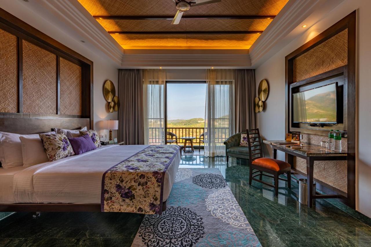 The Ananta Udaipur Hotel Eksteriør billede