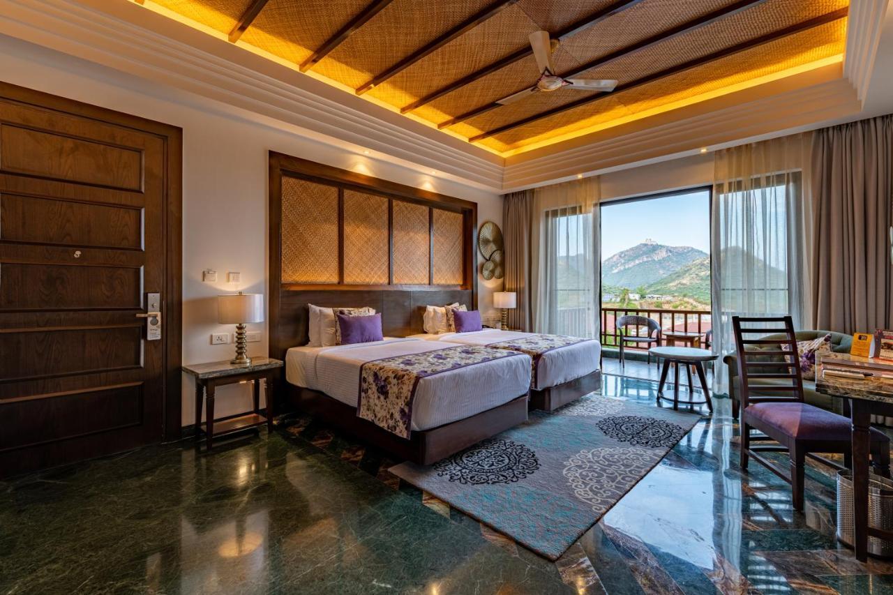 The Ananta Udaipur Hotel Eksteriør billede