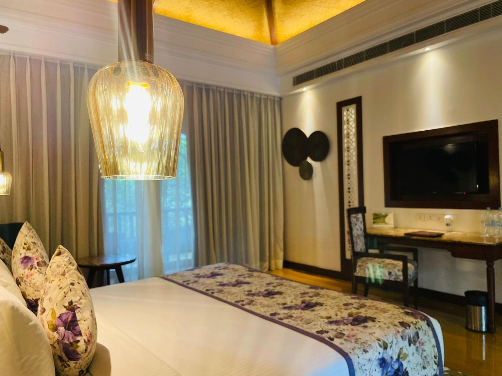 The Ananta Udaipur Hotel Eksteriør billede