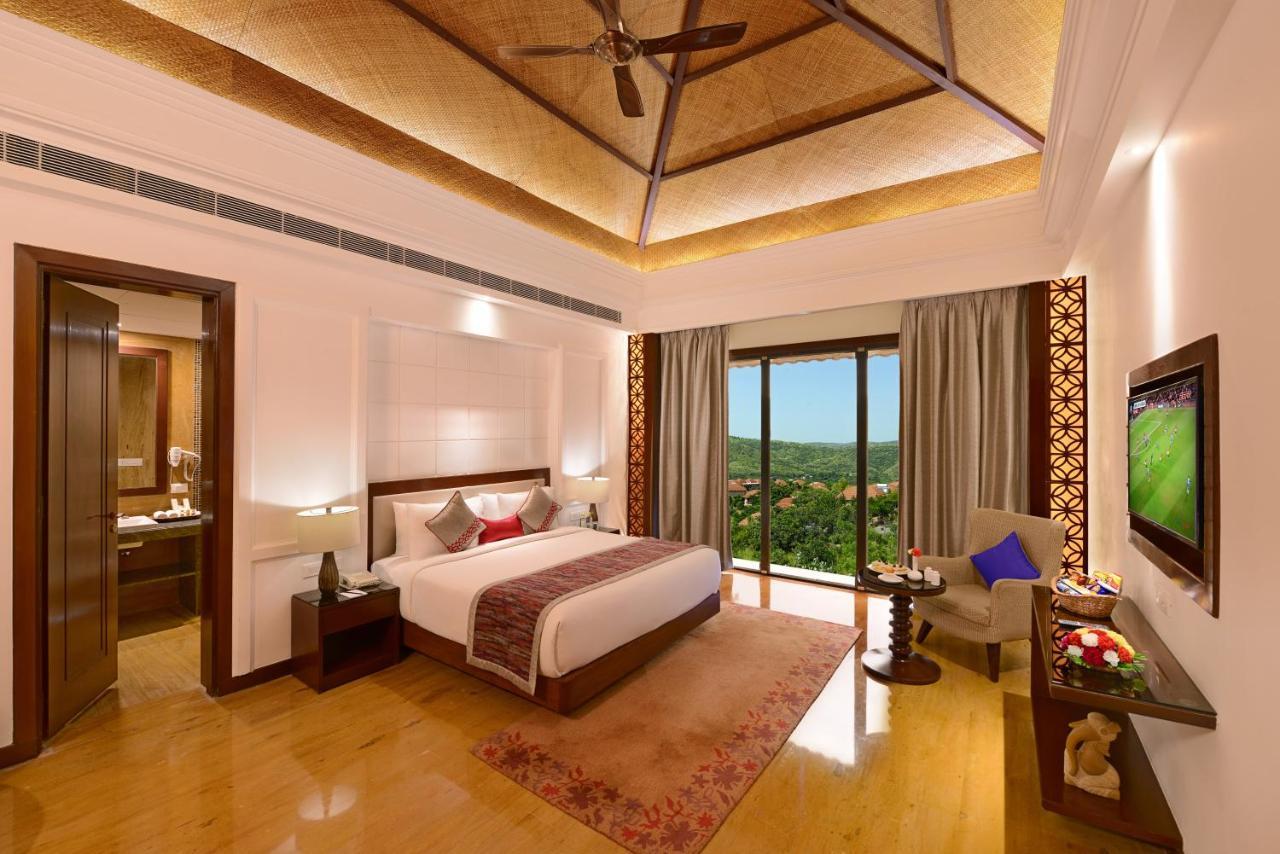 The Ananta Udaipur Hotel Eksteriør billede