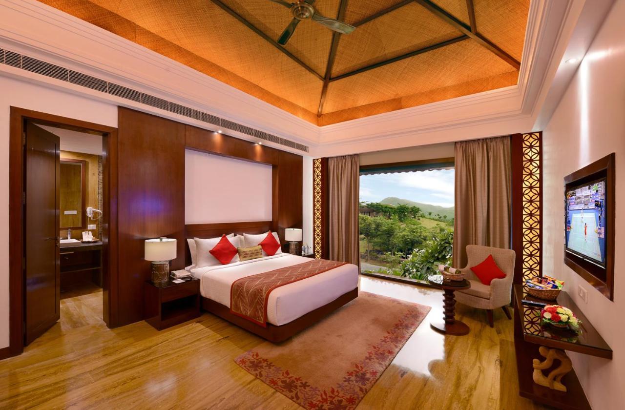The Ananta Udaipur Hotel Eksteriør billede