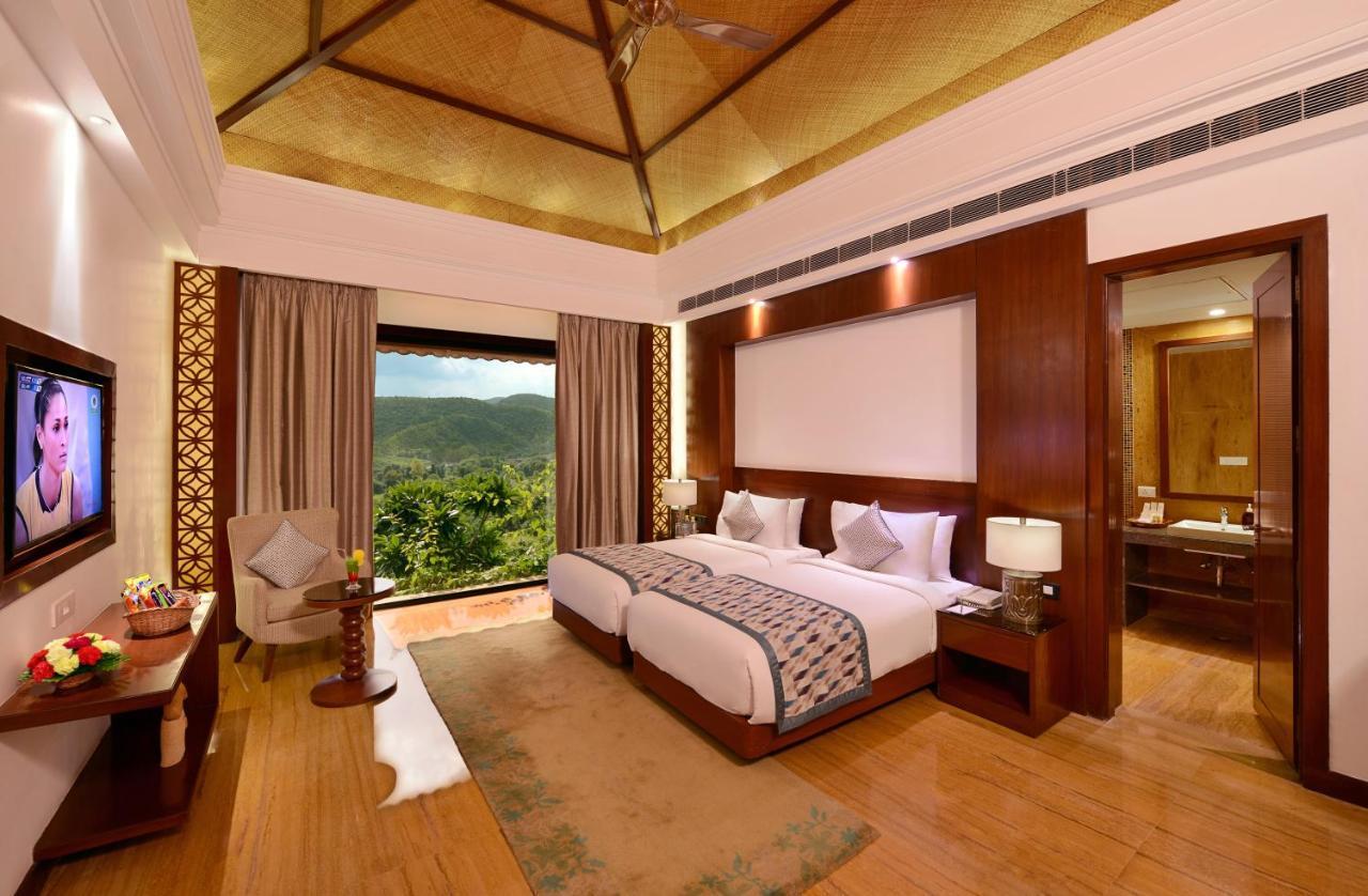 The Ananta Udaipur Hotel Eksteriør billede