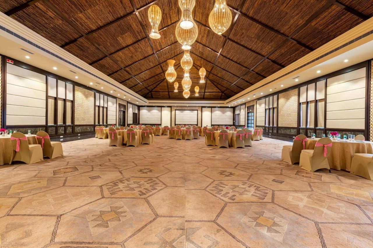 The Ananta Udaipur Hotel Eksteriør billede
