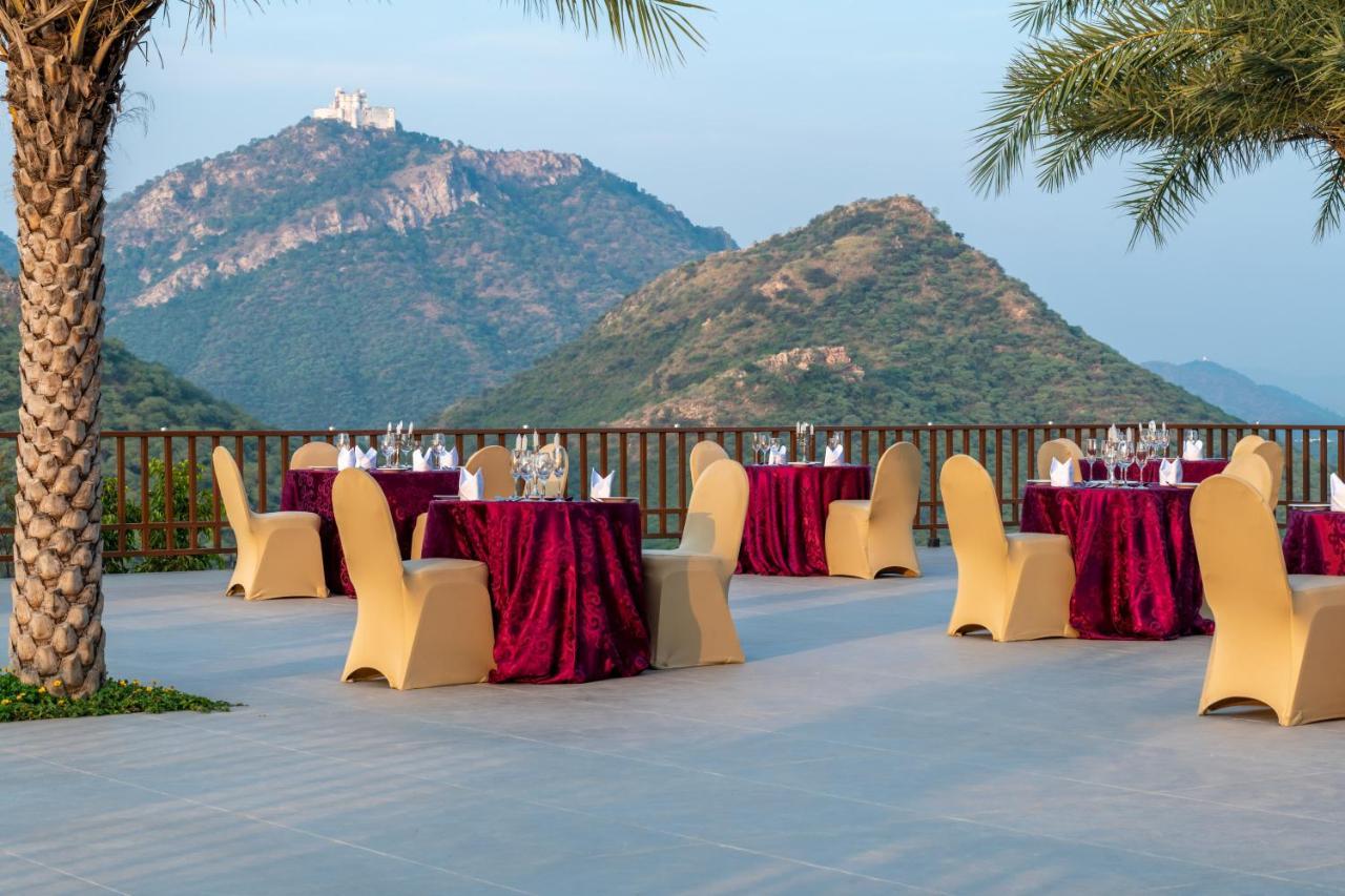 The Ananta Udaipur Hotel Eksteriør billede